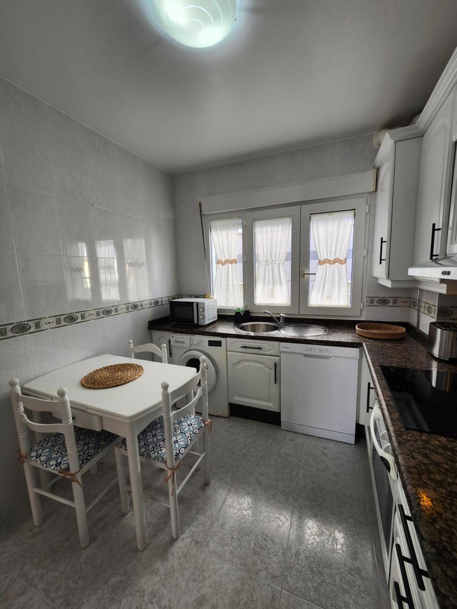 Laxe Piso Sol - Wifi Y Netflix Apartment Bagian luar foto